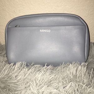 Makeup bag